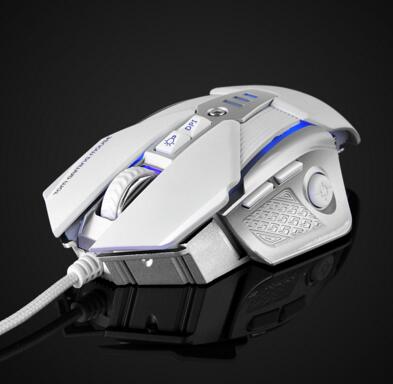 3200DPI 8D USB Wired Aggravated gaming mouse metal backplane